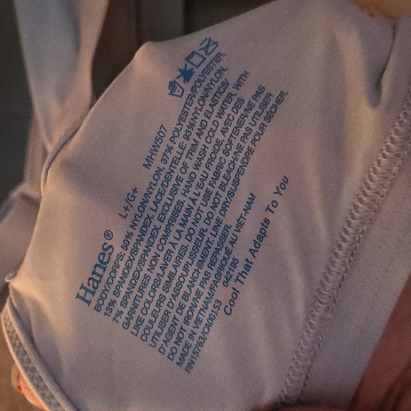 Hanes Bra - Picture 9 of 10